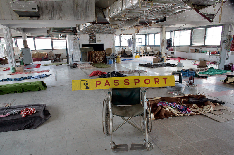 Illustration for article titled Athens' Abandoned International Airport Is Incredibly Creepy
